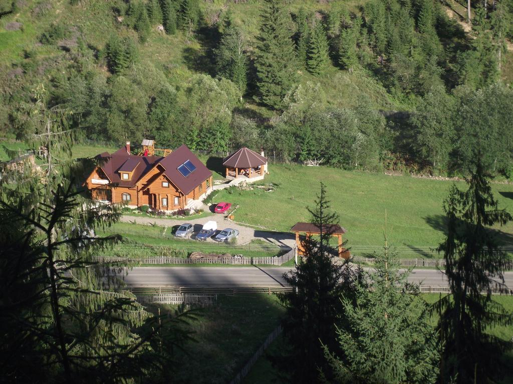 Cabana Piatra Runcului Vatra Moldoviţei Exterior foto