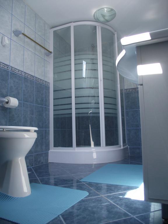 Cabana Piatra Runcului Vatra Moldoviţei Habitación foto
